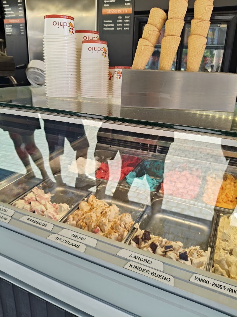 Pinocchio Waffles and Ice Cream · Foto’s 11