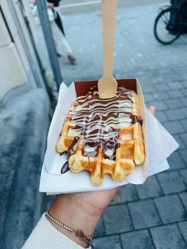 Pinocchio Waffles and Ice Cream · Foto’s 16