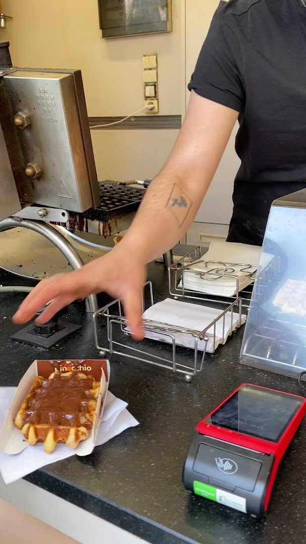 Pinocchio Waffles and Ice Cream · Foto’s 15