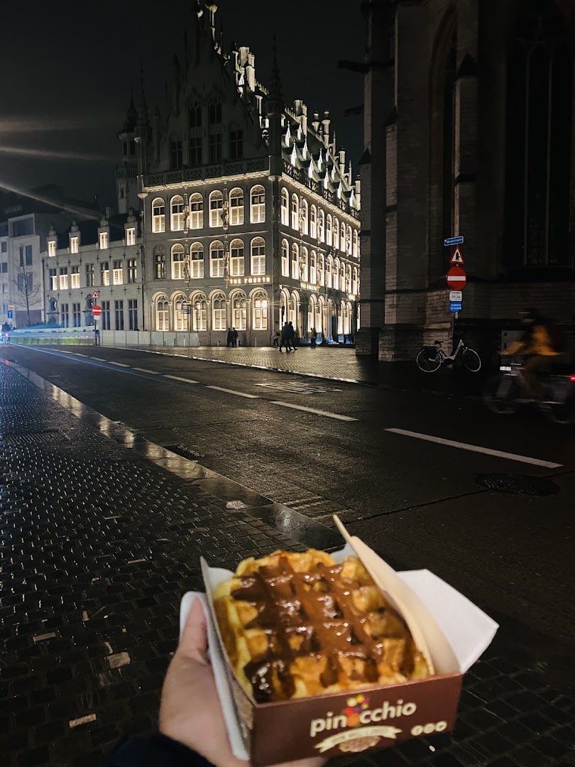 Pinocchio Waffles and Ice Cream · Foto’s 13